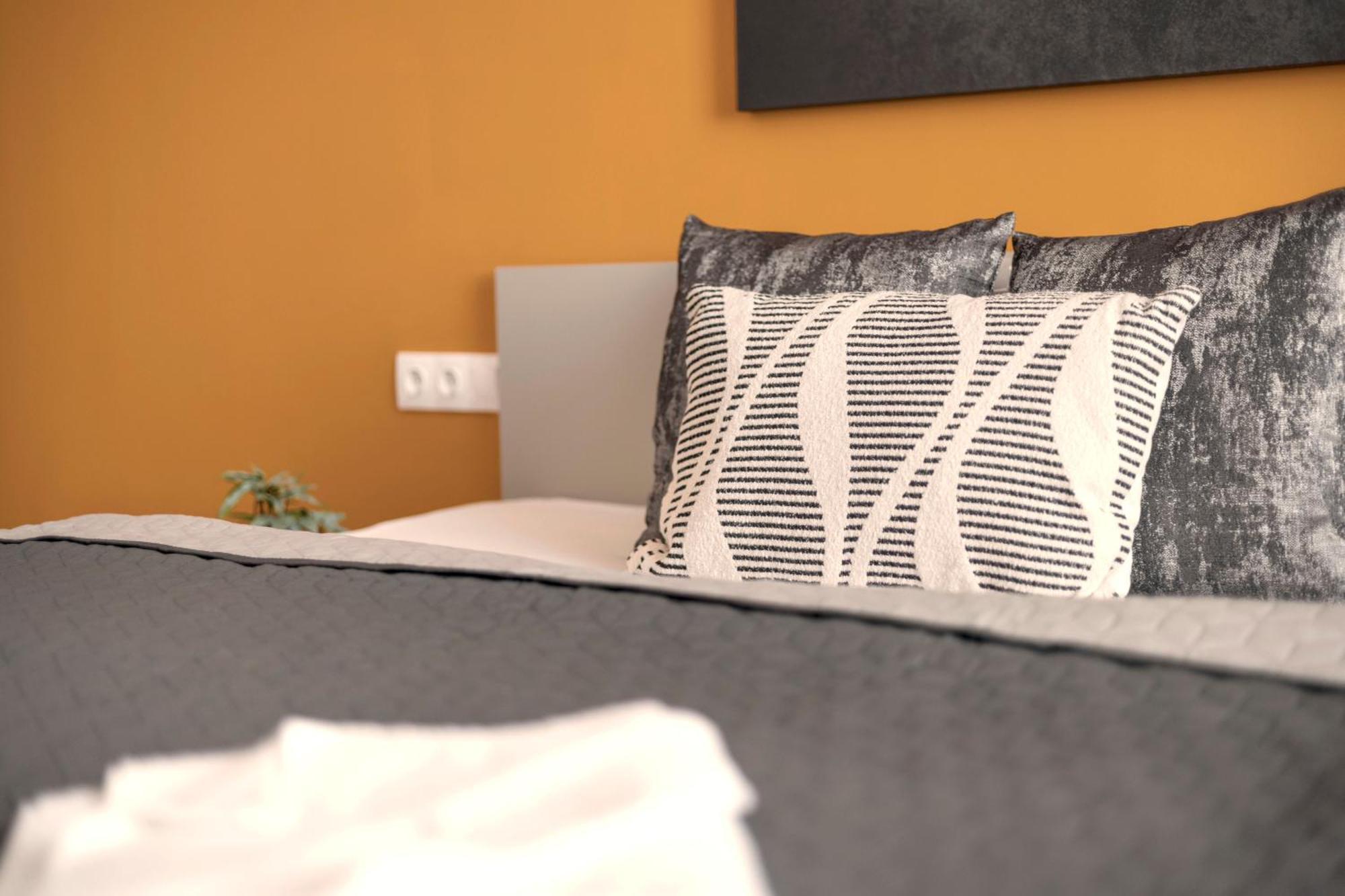 Exclusive Central 3Bedrm Stylish Residence By Prestige Homes Budapest Extérieur photo
