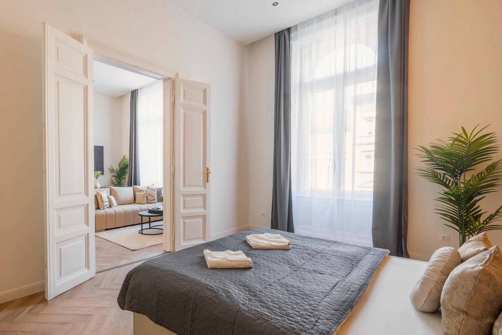 Exclusive Central 3Bedrm Stylish Residence By Prestige Homes Budapest Extérieur photo